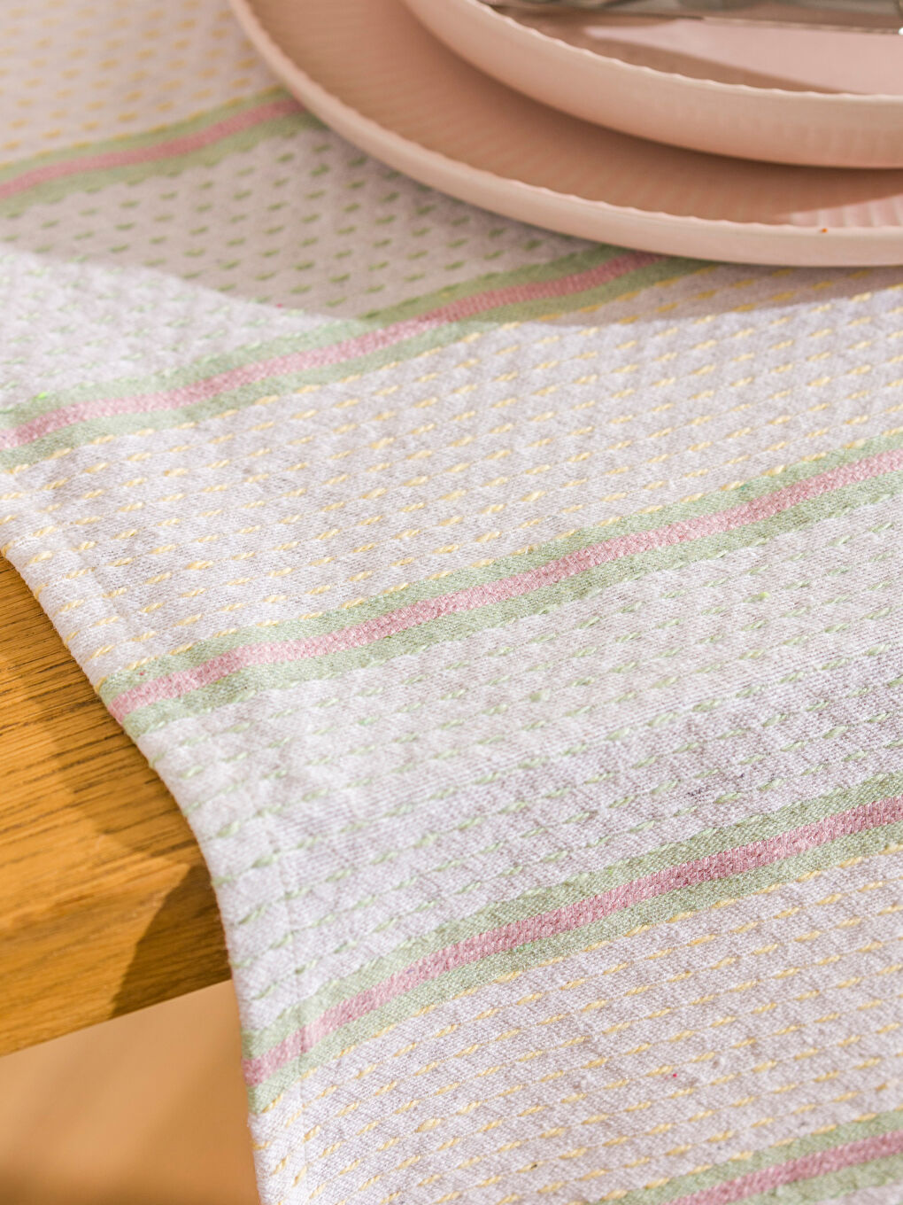 ڕاکەری مێز بێجی-2