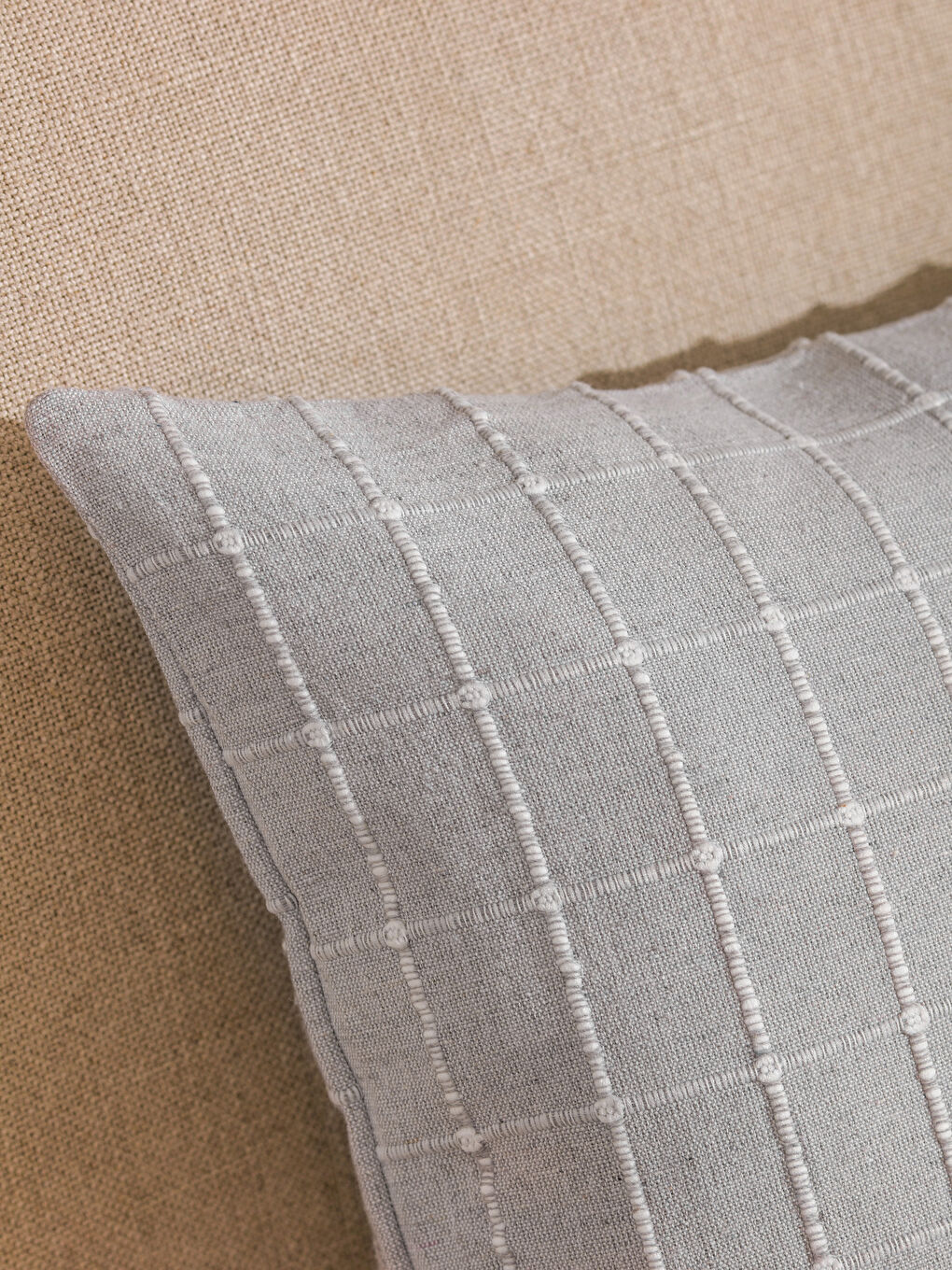 کەڤەری کوشن خۆڵه‌مێشی-2