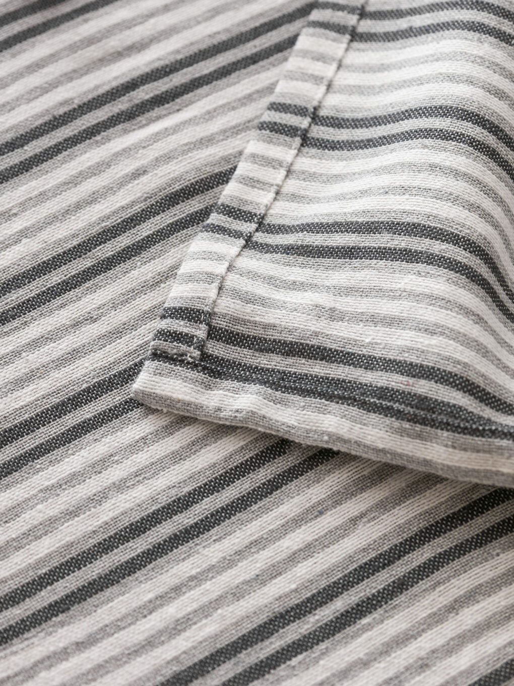 GREY Tablecloth-3