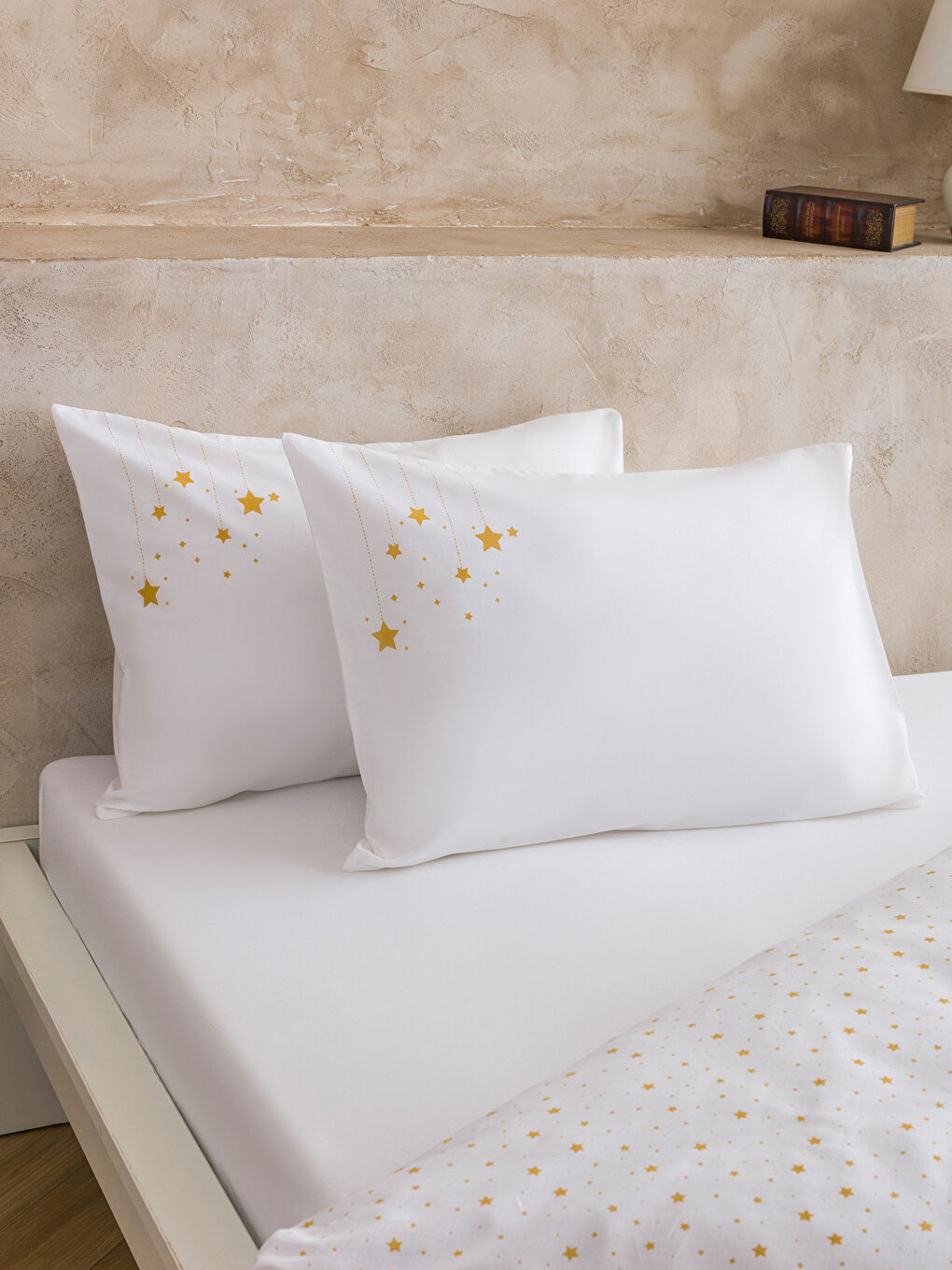 Karışık Çiçek Desenli Çift Kişilik Nevresim Seti-2