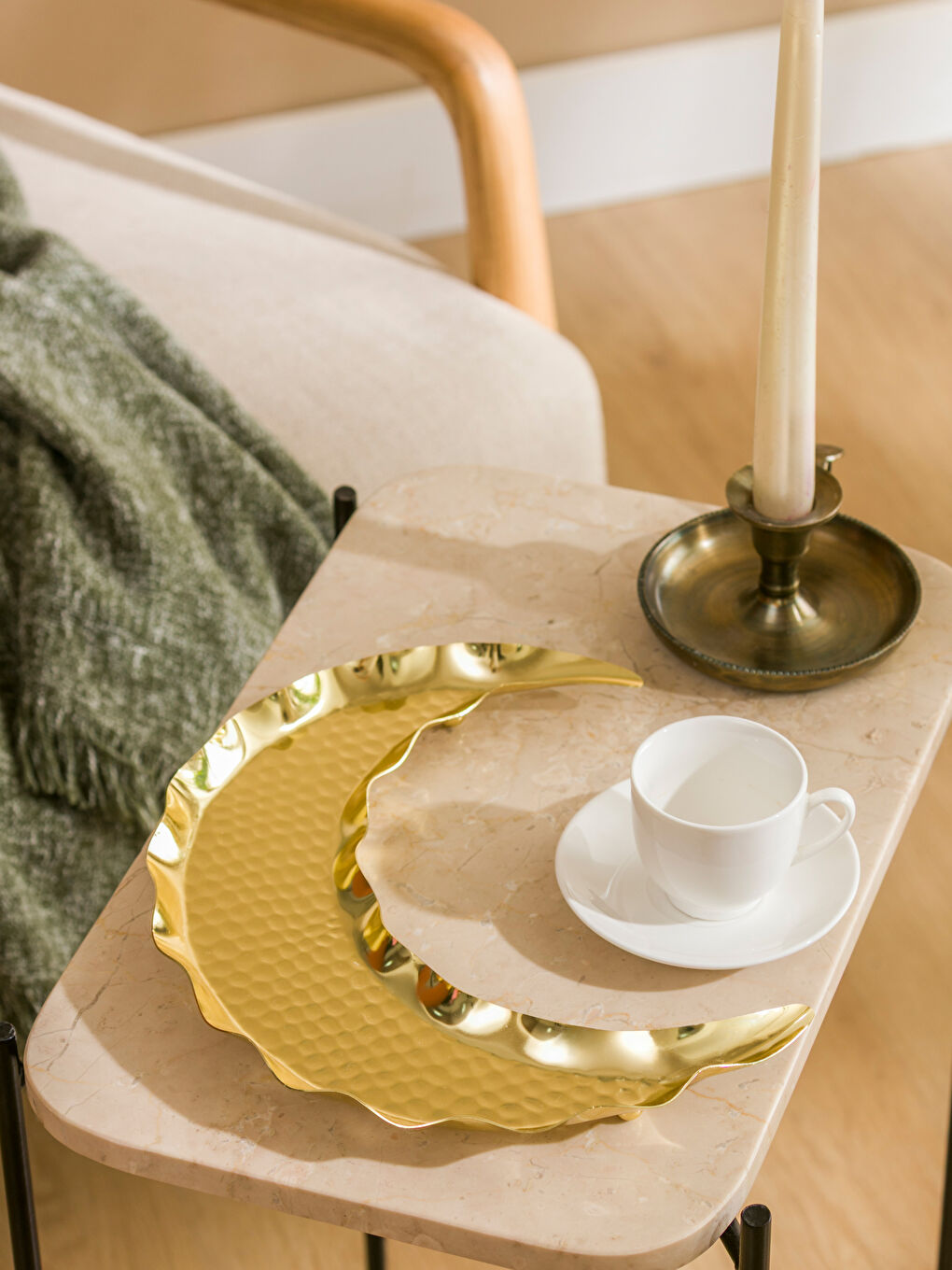 Star-Shaped Metal Tray 25 cm