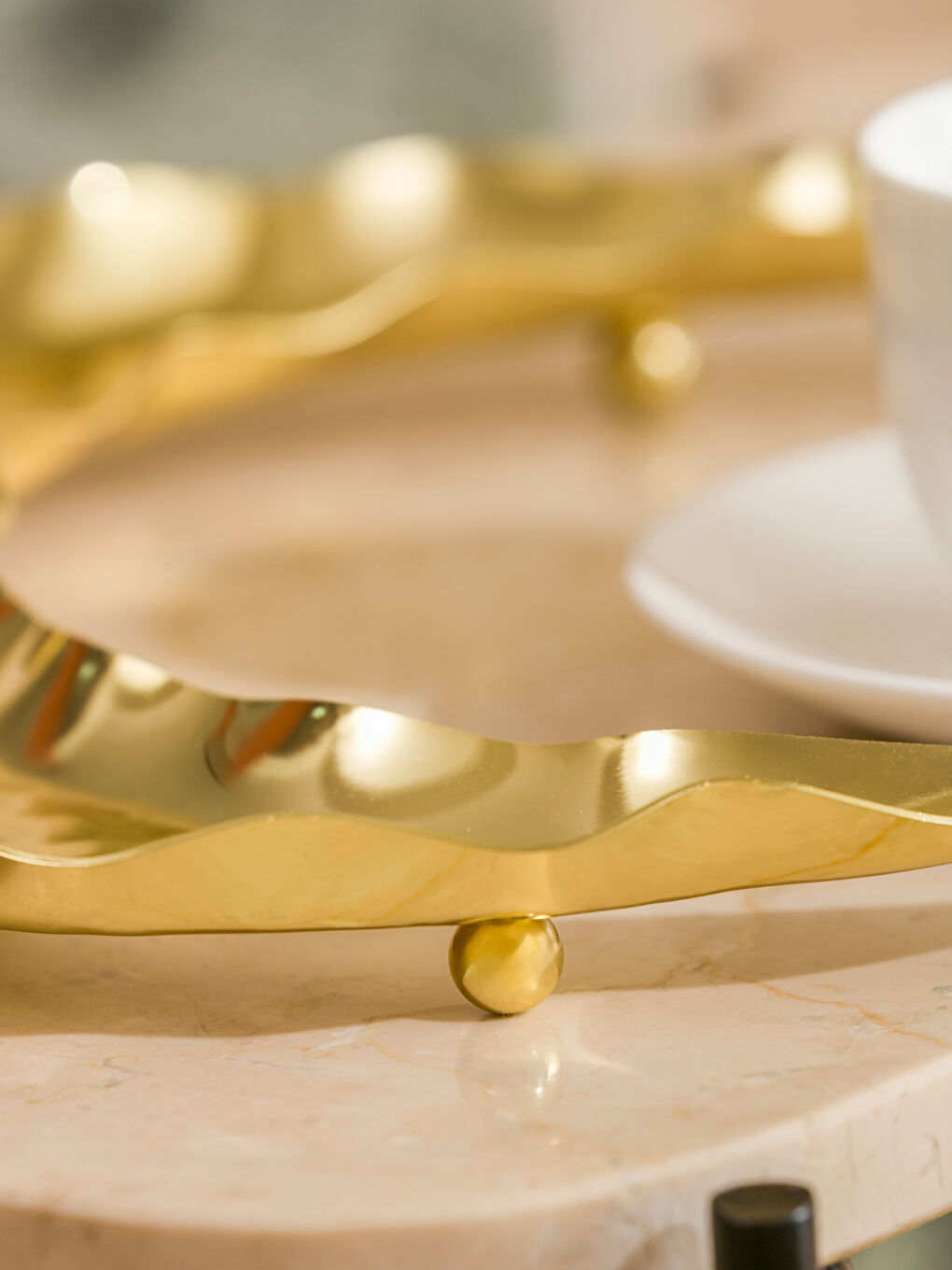 Star-Shaped Metal Tray 25 cm-1