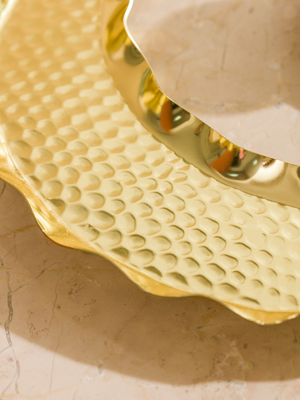 Star-Shaped Metal Tray 25 cm-2