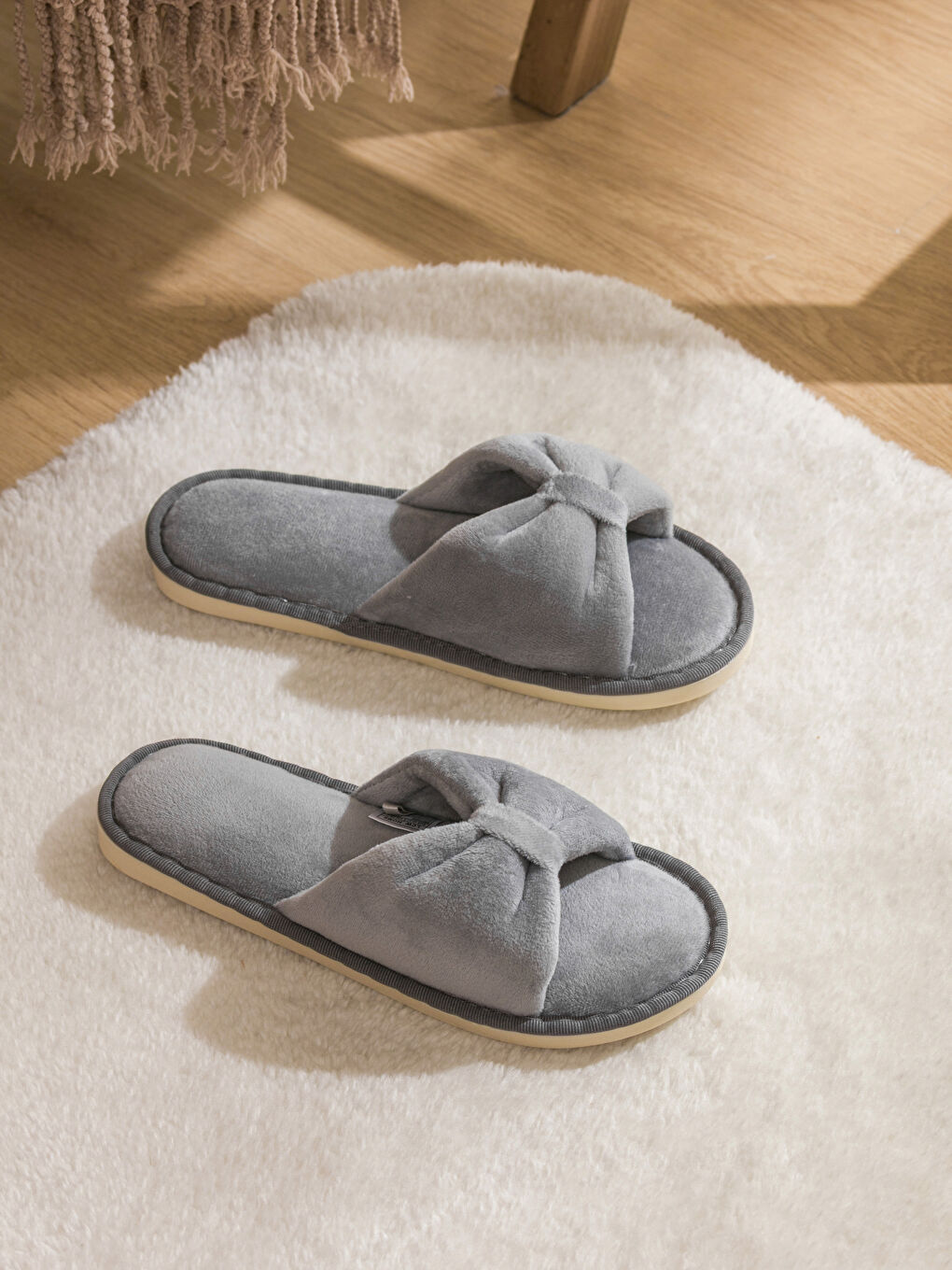 Papuci de casă GRI Femeie-1