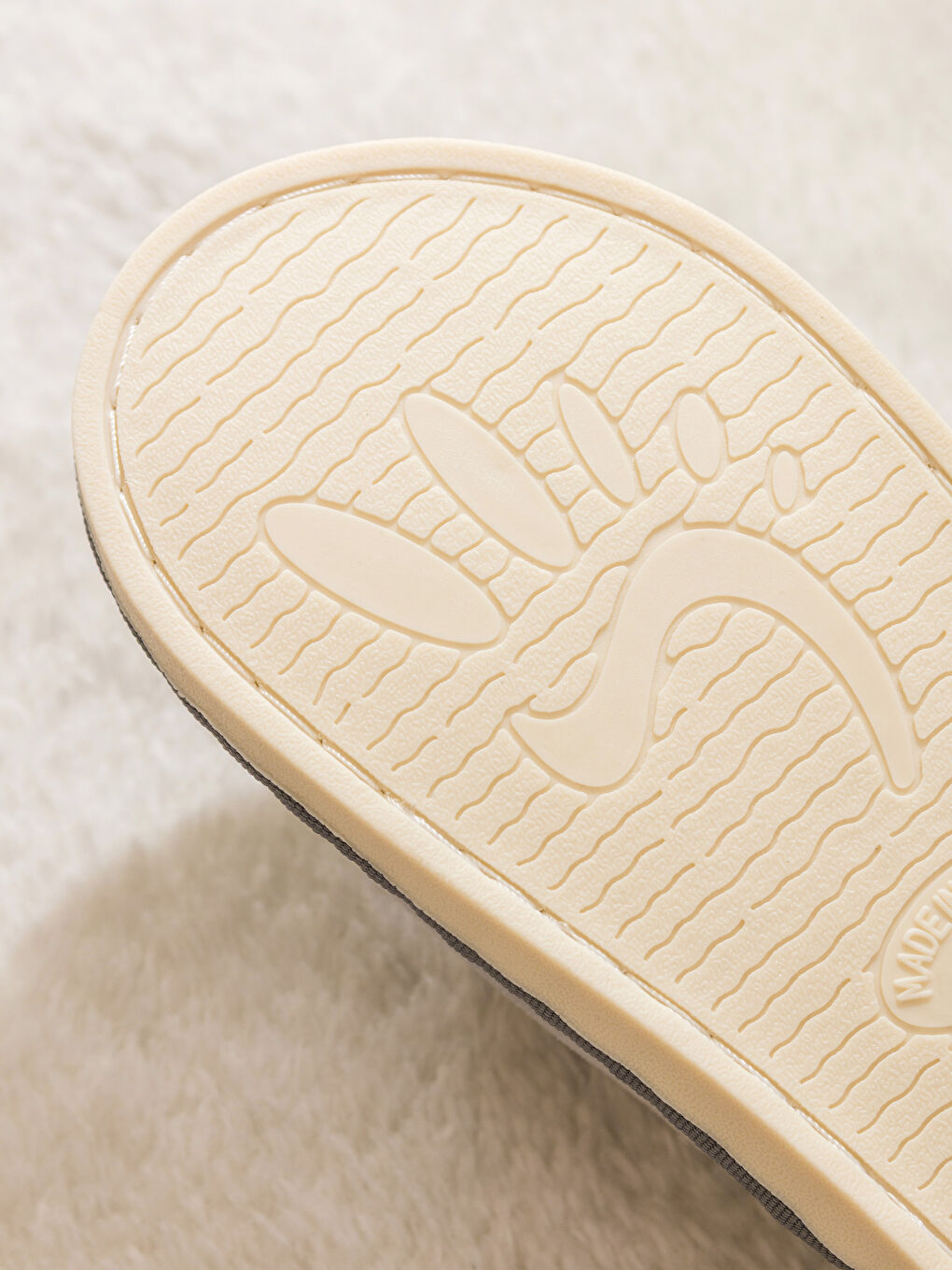 Papuci de casă GRI Femeie-4