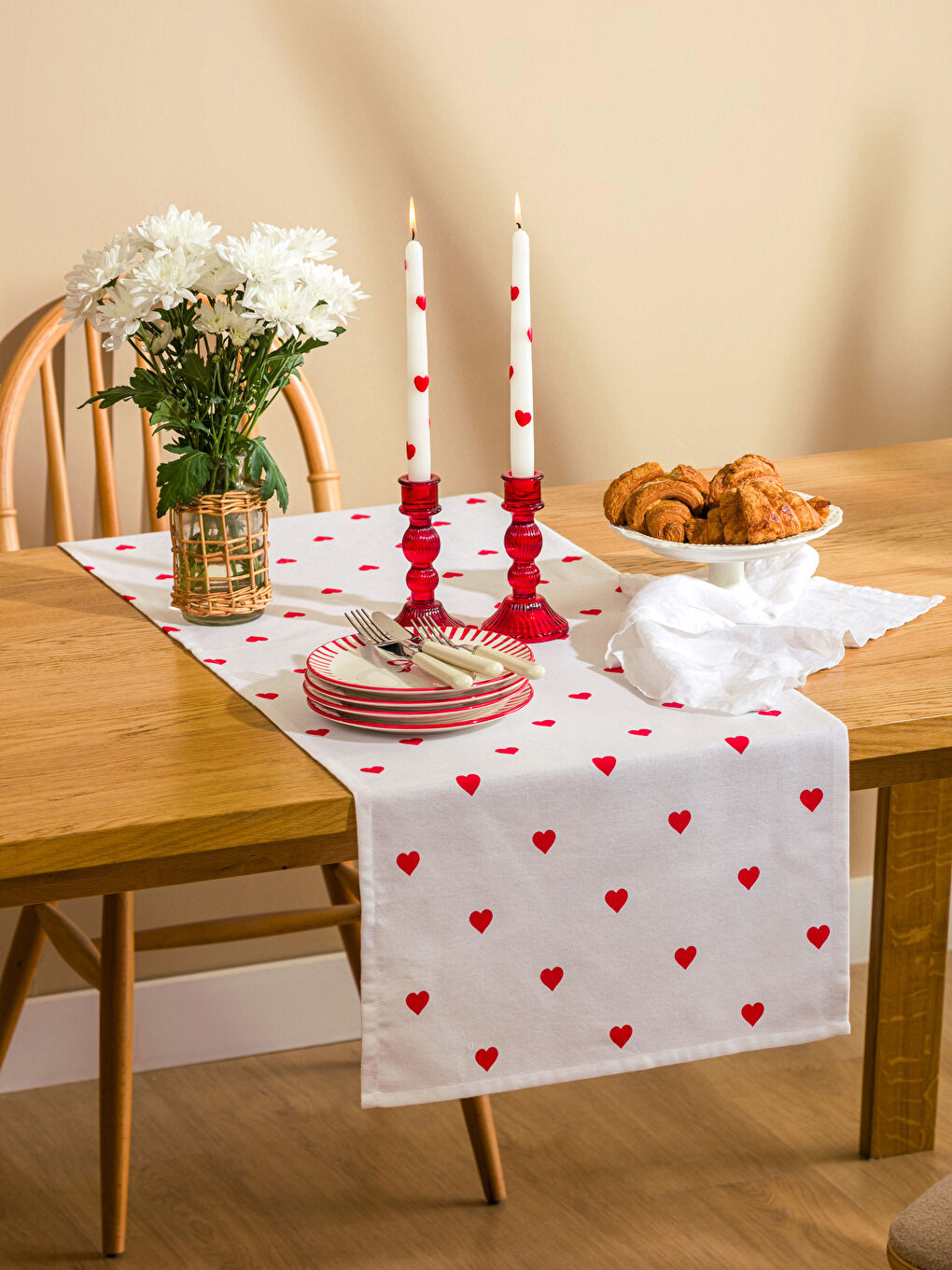 Karışık Kalp Desenli Runner