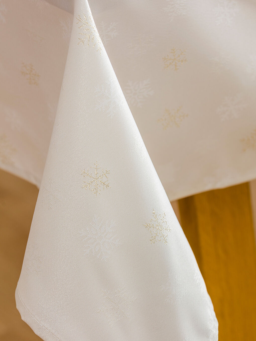 Sarı Masa Örtüsü 140x240 cm-2