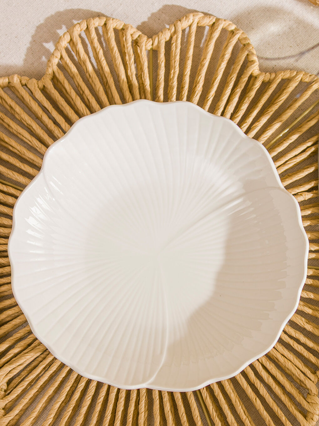 Beyaz Porselen Çukur Tabak 20 cm-1