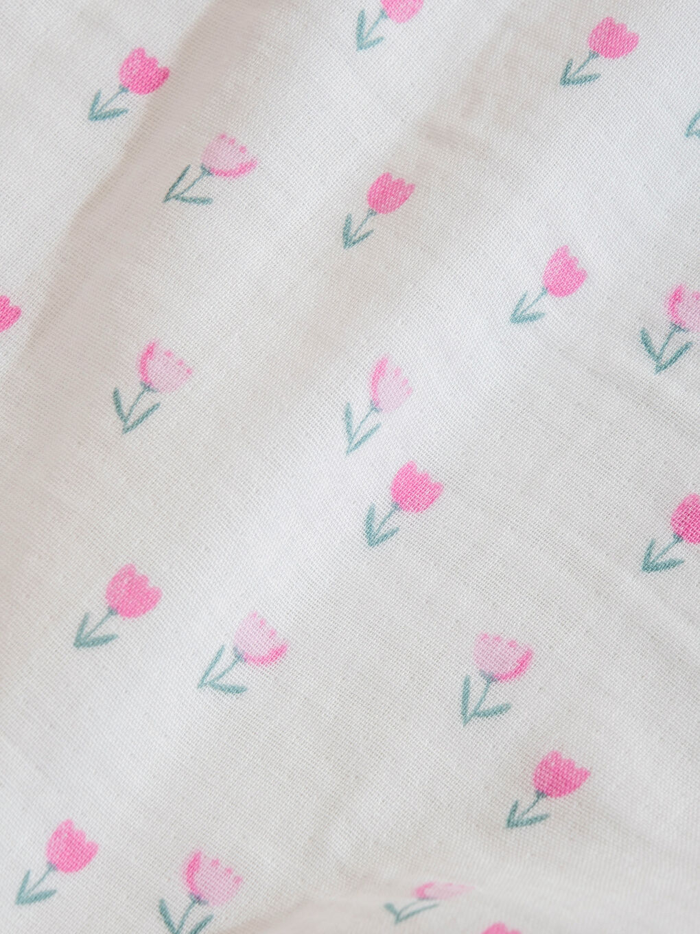 Ekru Çiçek Desenli Kız Bebek Müslin Örtü 90x100 cm-2