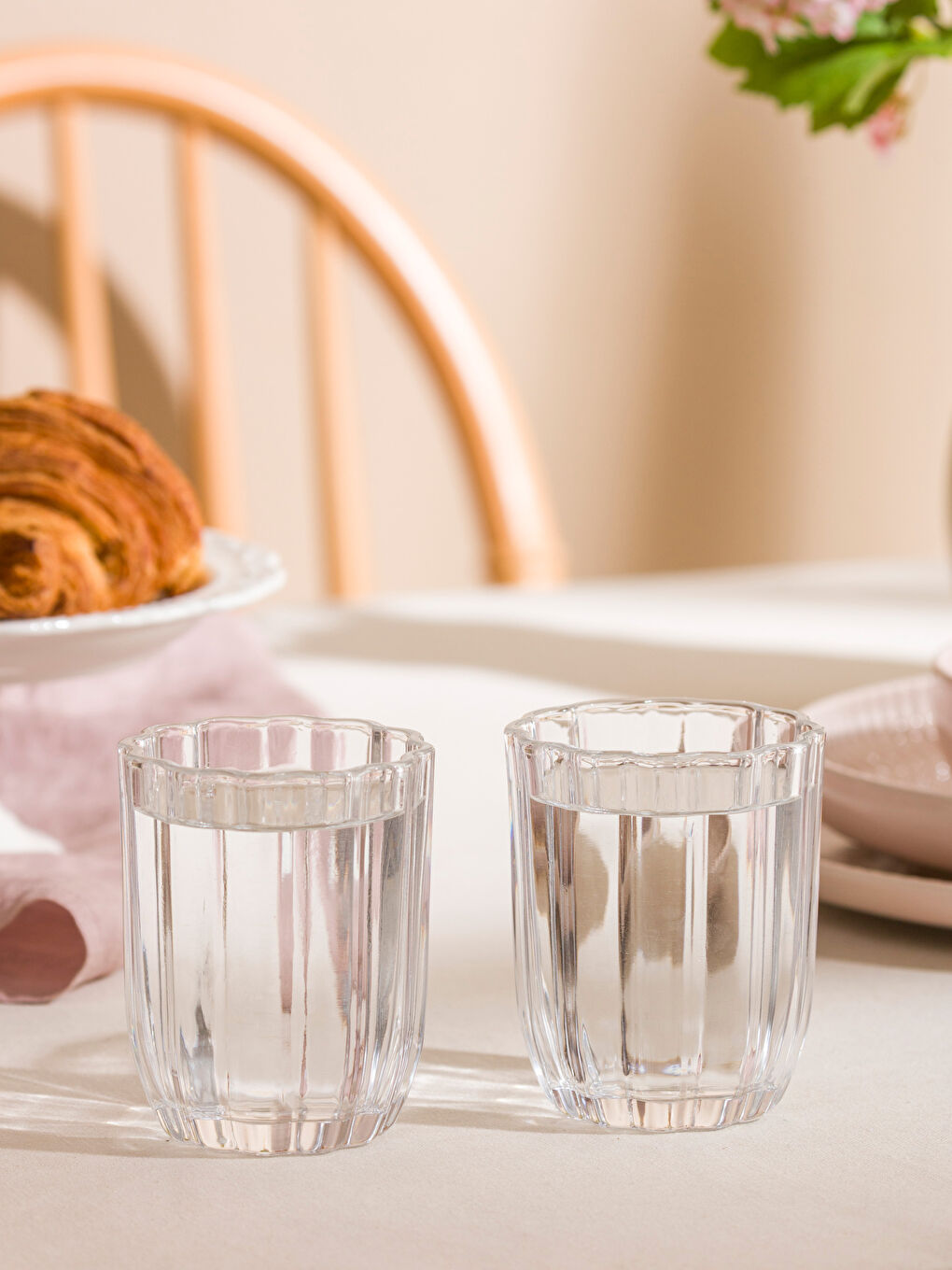 COLORLESS Water glass