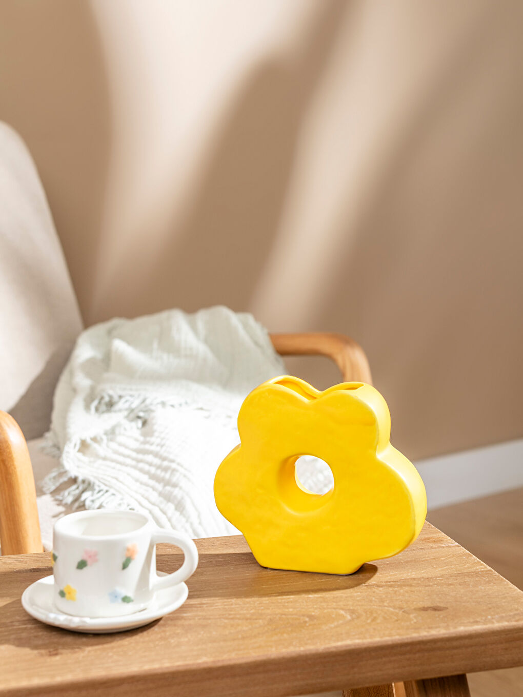 Sarı Dekoratif Saksı 14 cm-1