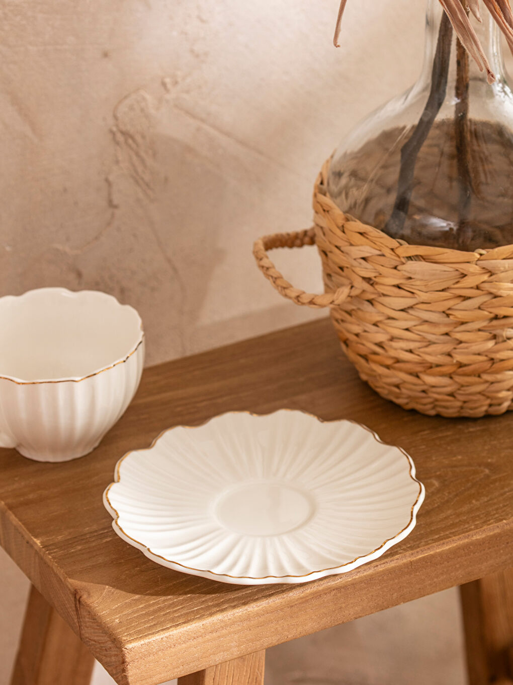 Beyaz  Porselen Kahve Fincan Takımı-2