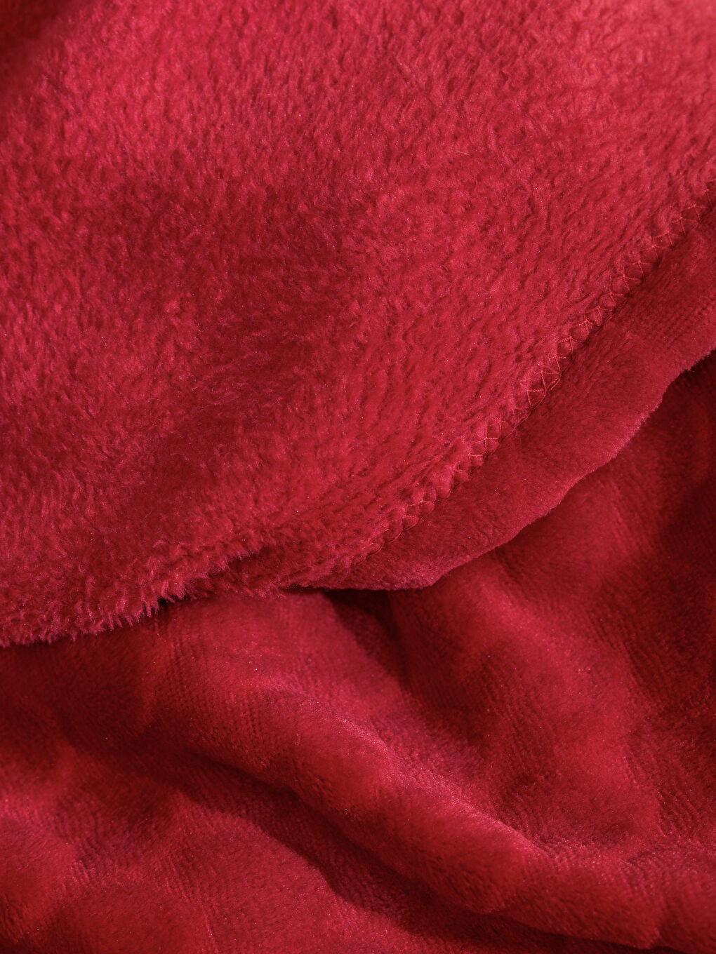 Kırmızı Kalp Desenli Tv Battaniyesi 100x150 cm-2