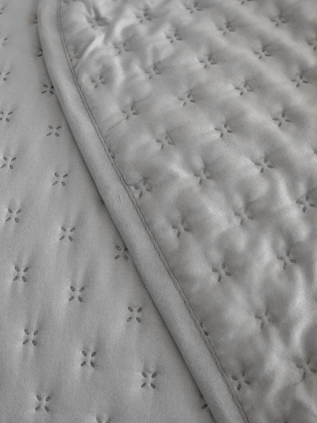 Kahverengi Çift Kişilik Yatak Örtüsü -3