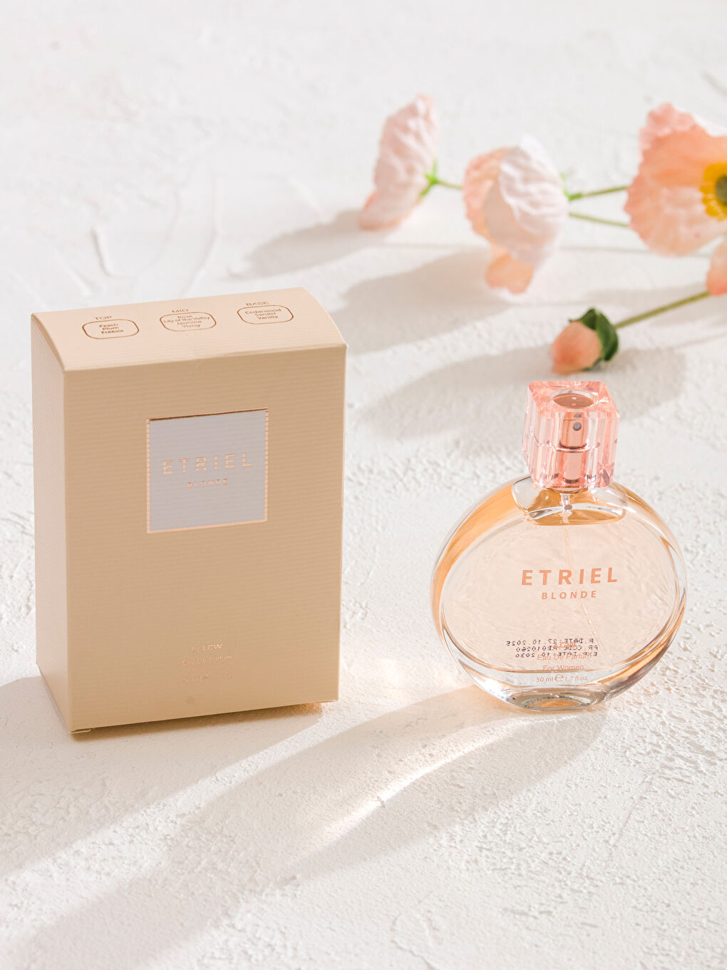 عطر  خليط من الألوان-1