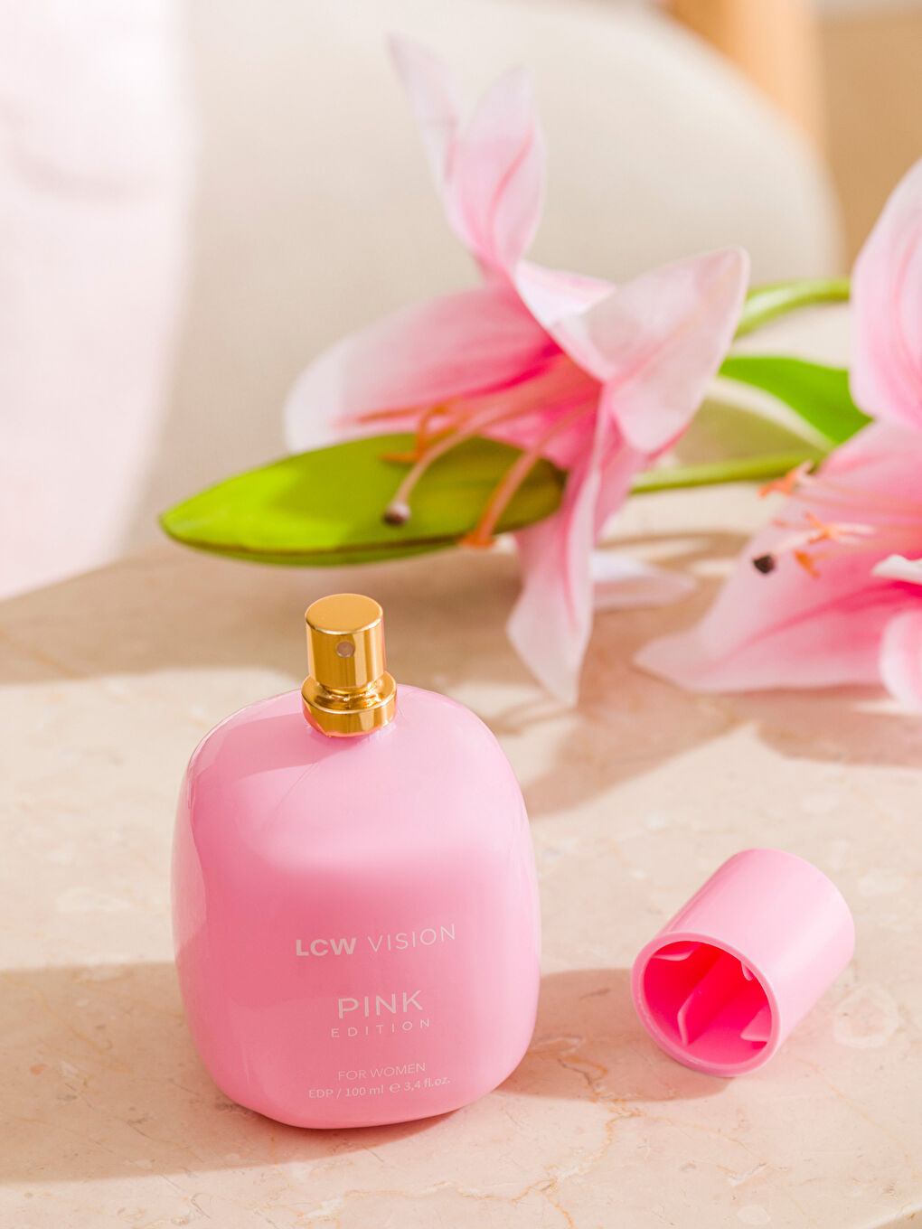 عطر  خليط من الألوان-2