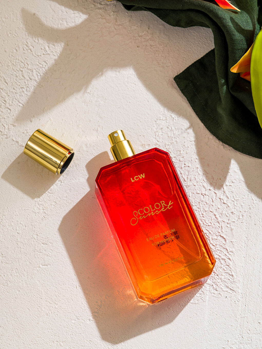 عطر  خليط من الألوان-2