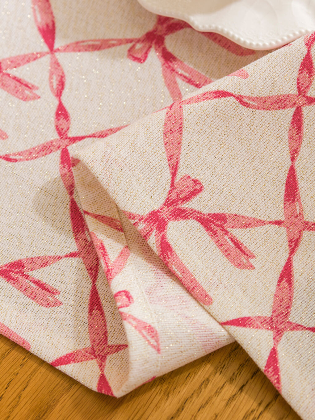 Kırmızı Fiyonk Baskılı Runner 45x150 cm-3