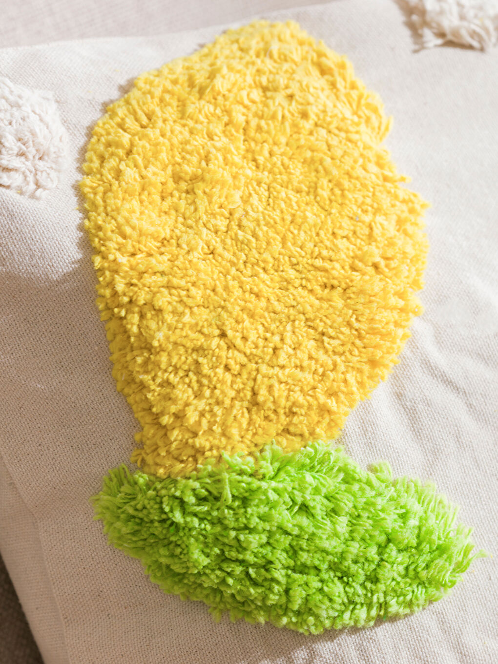 Sarı Limon Nakışlı Kırlent Kılıfı 45x45 cm-2