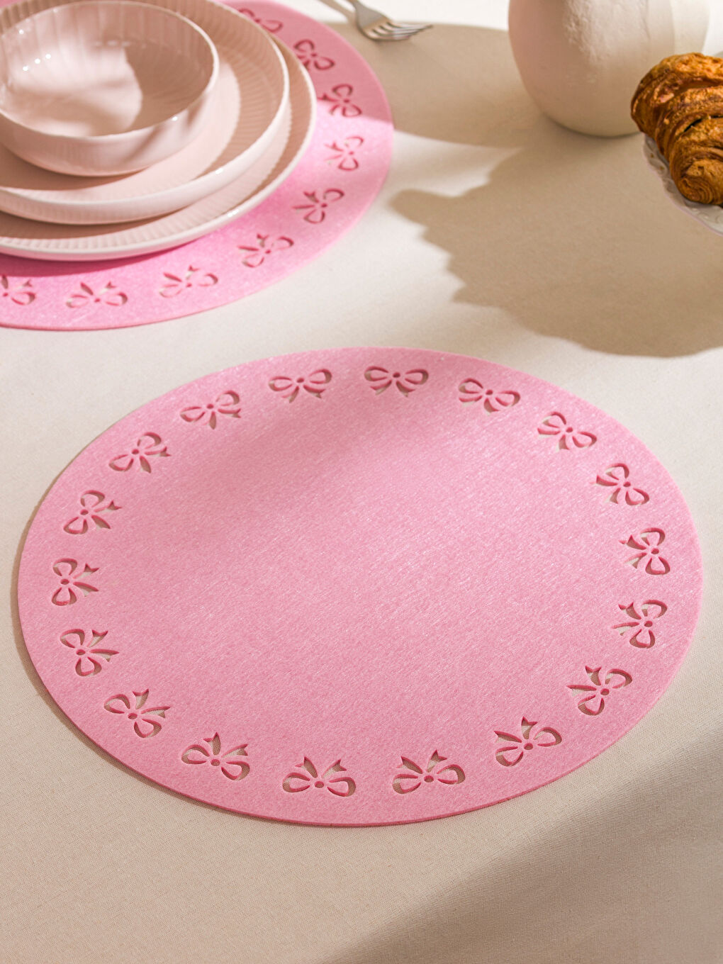 Pembe Fiyonk Figürlü Amerikan Sevis 38 cm-1