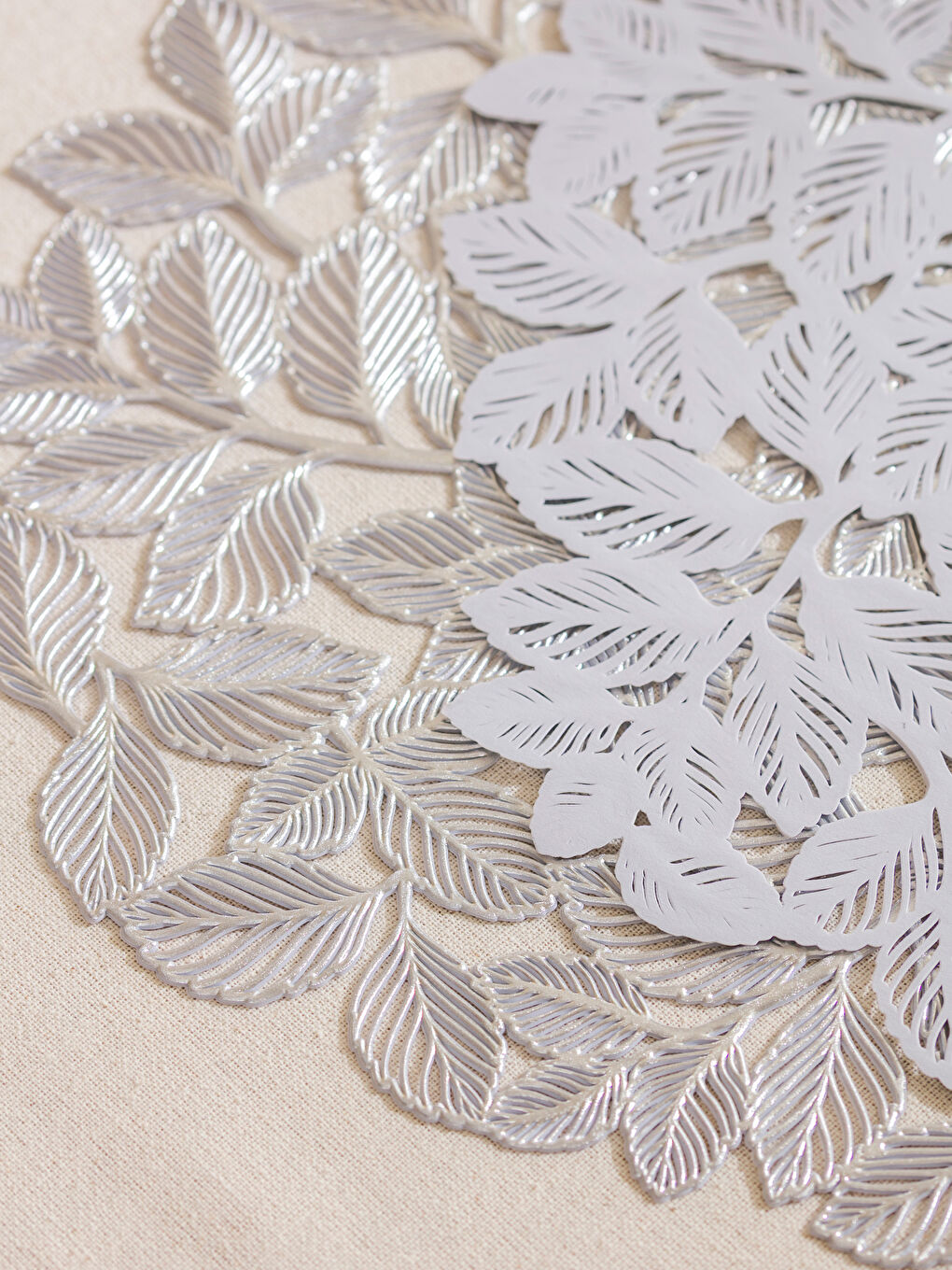 Gri Yaprak Figürlü Supla Seti 2'li 40 cm-3