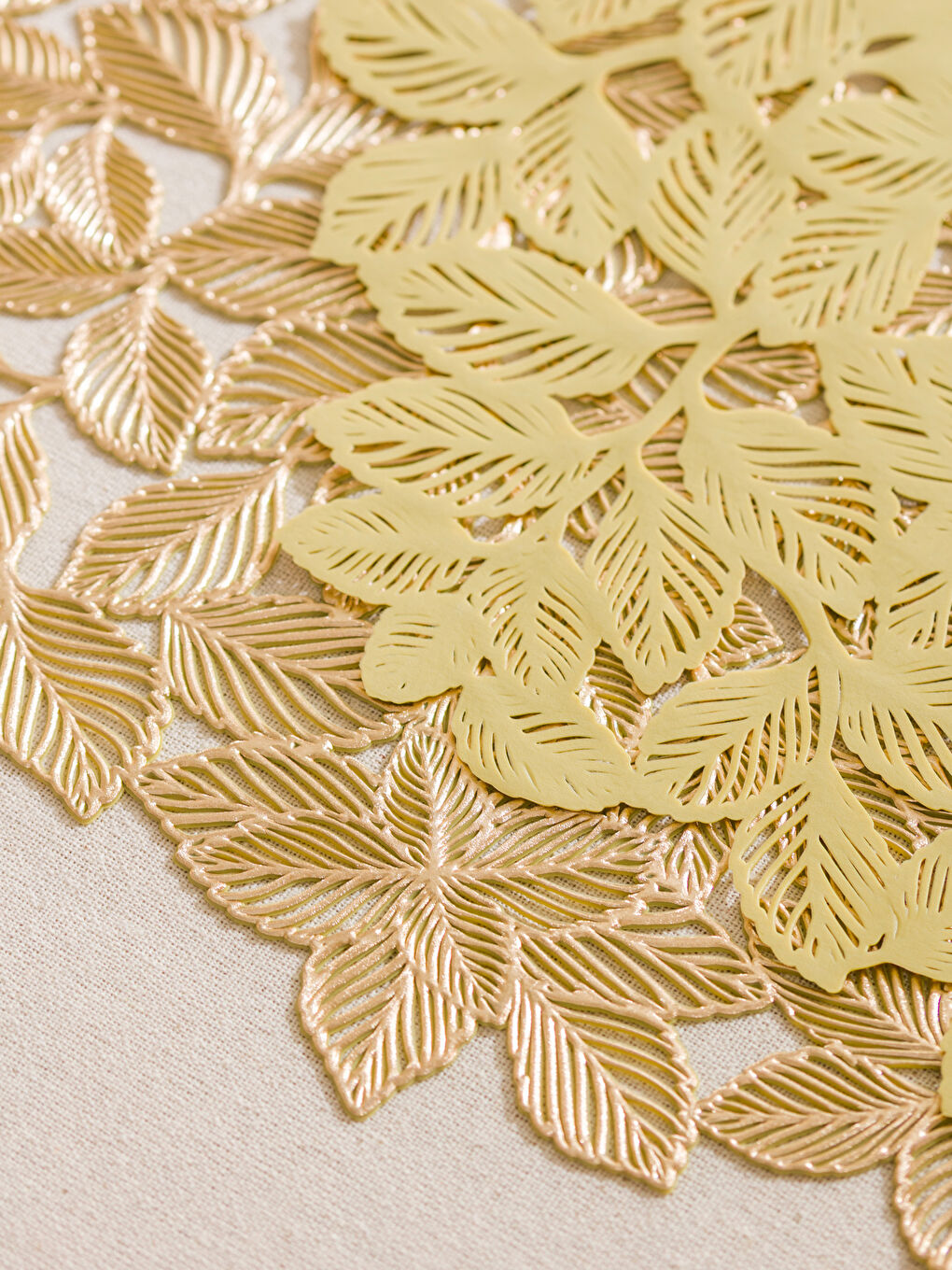 Sarı Yaprak Figürlü Supla Seti 2'li 40 cm-3