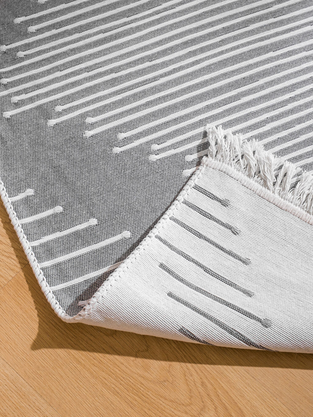 ڕایەخ خۆڵه‌مێشی-1