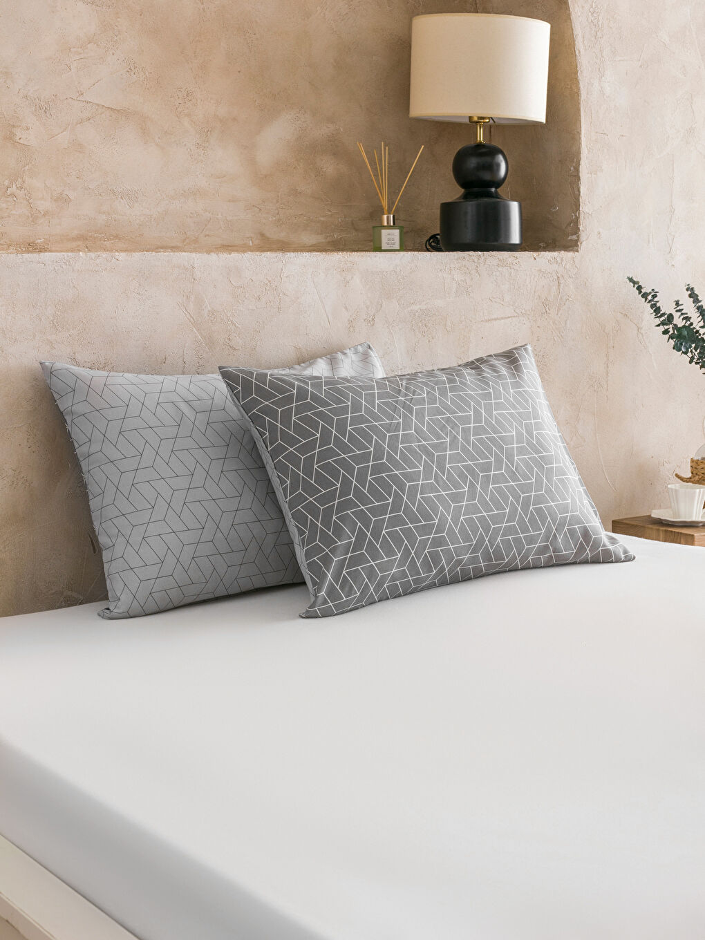 Desenli Yastık Kılıfı 2'li 50x70 cm 