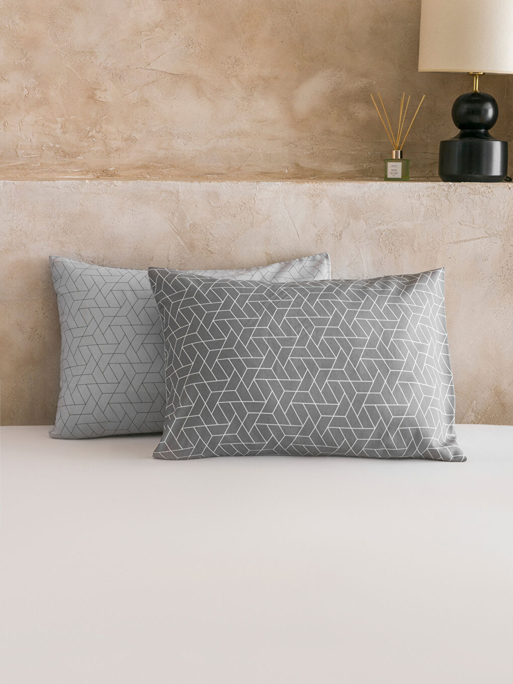 Desenli Yastık Kılıfı 2'li 50x70 cm -1