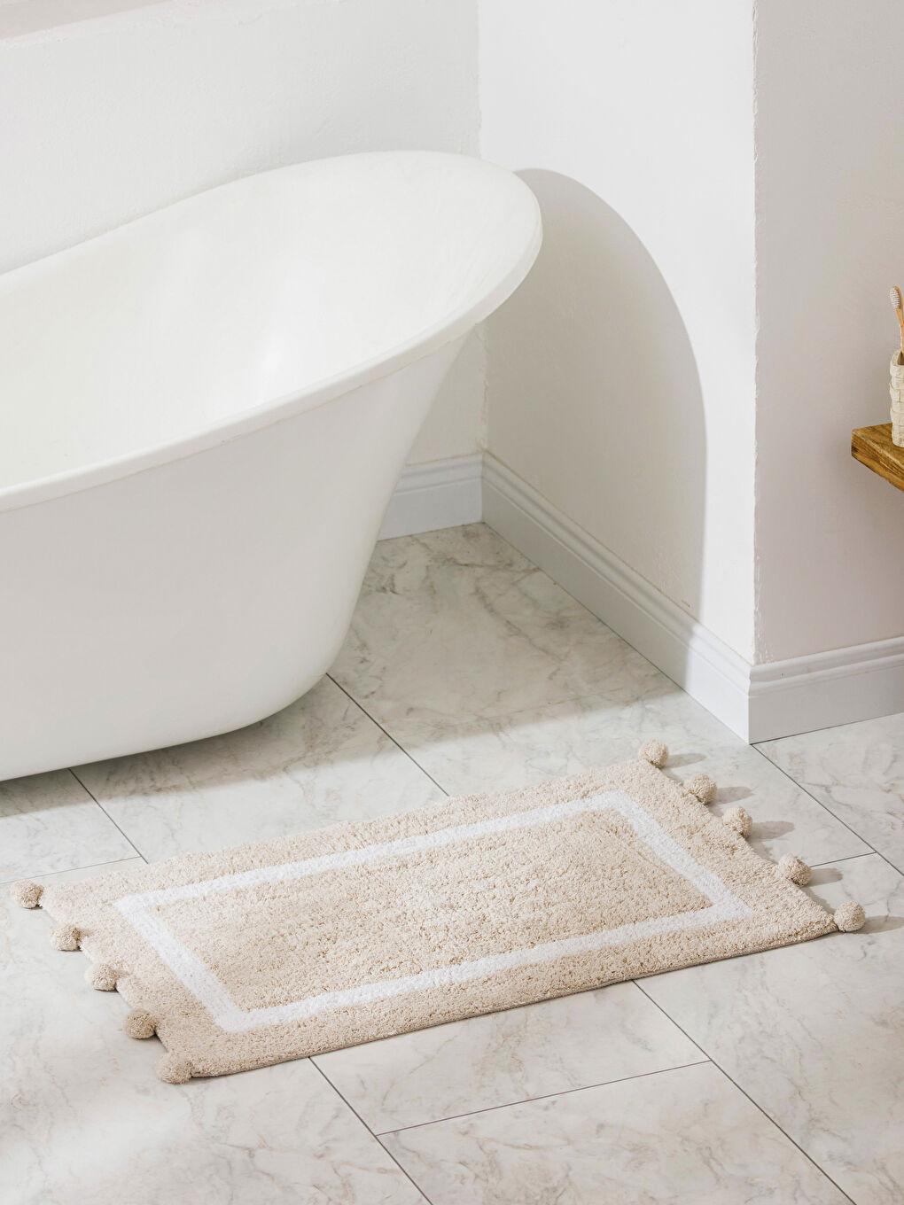 Bej Püsküllü Banyo Paspası 50x80 cm