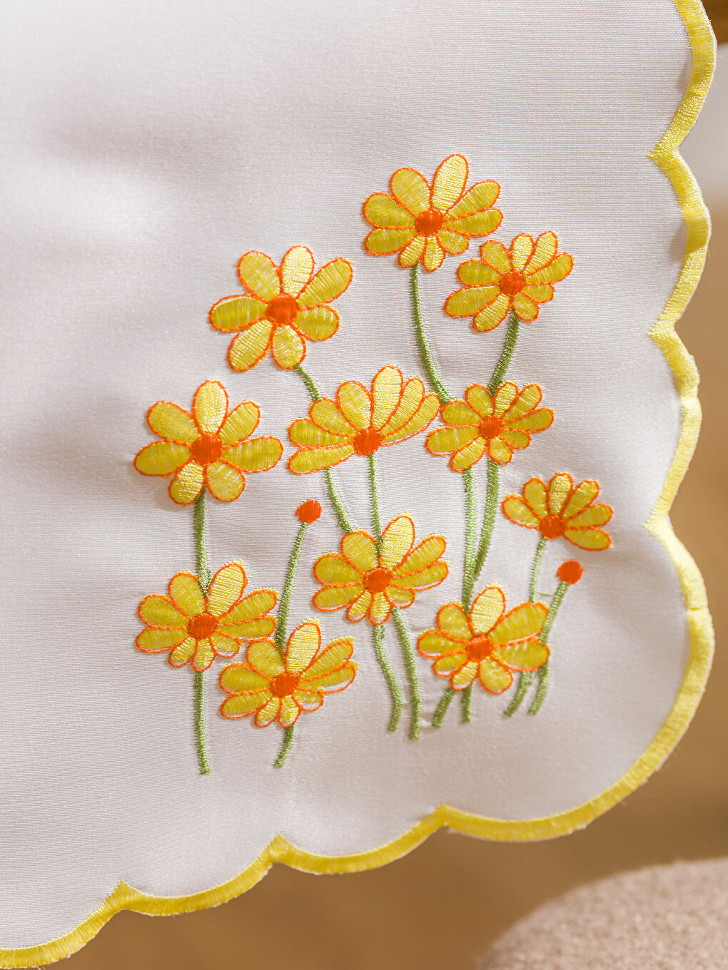 Floral Embroidered Runner 45x150 cm-2