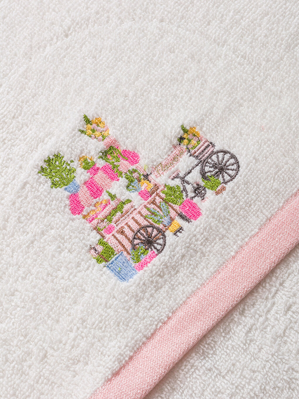 Embroidered Hand Towel 50x80 cm-3