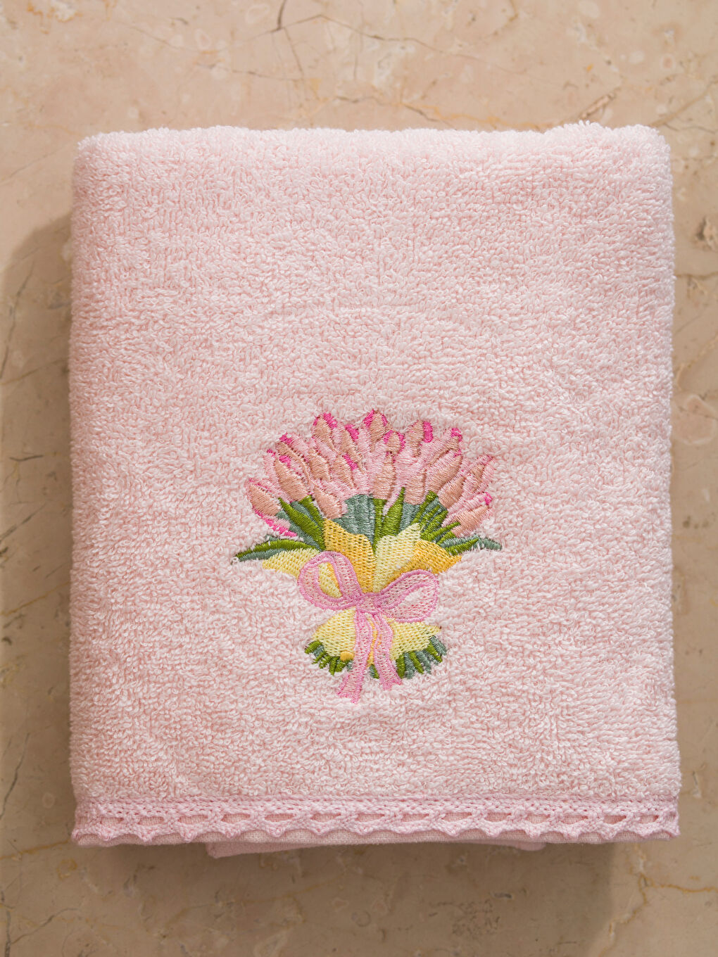 Pembe Çiçek Nakışlı Yüz Havlusu 50x80 cm-2