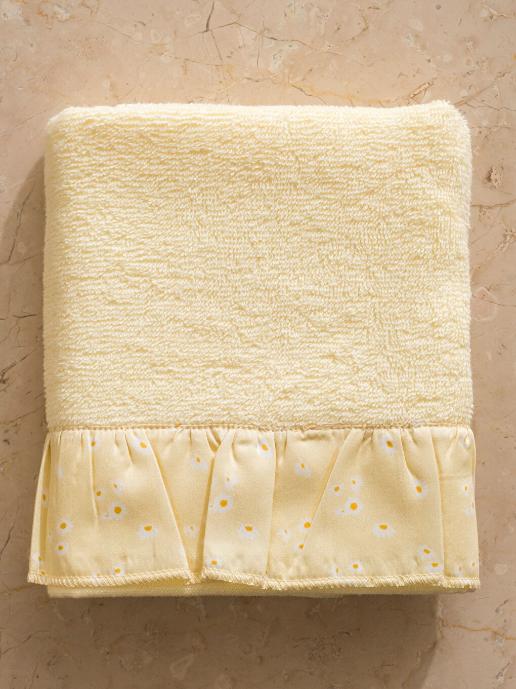 Ruffled Edge Face Towel 50x80 cm-2