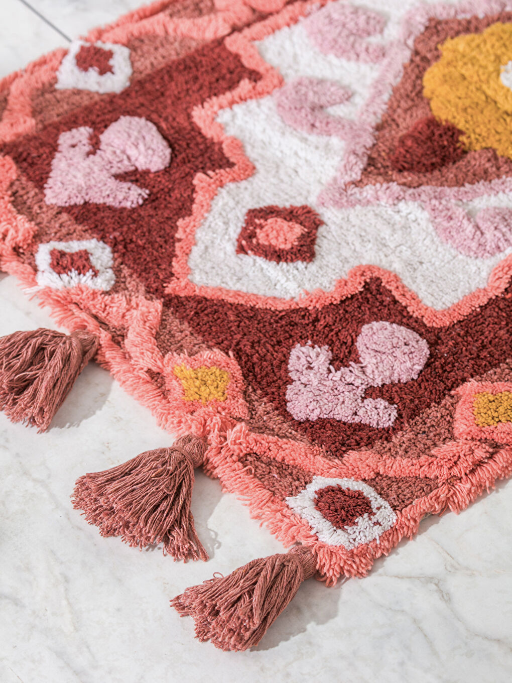 Karışık Püsküllü Banyo Paspası 50x80 cm-1