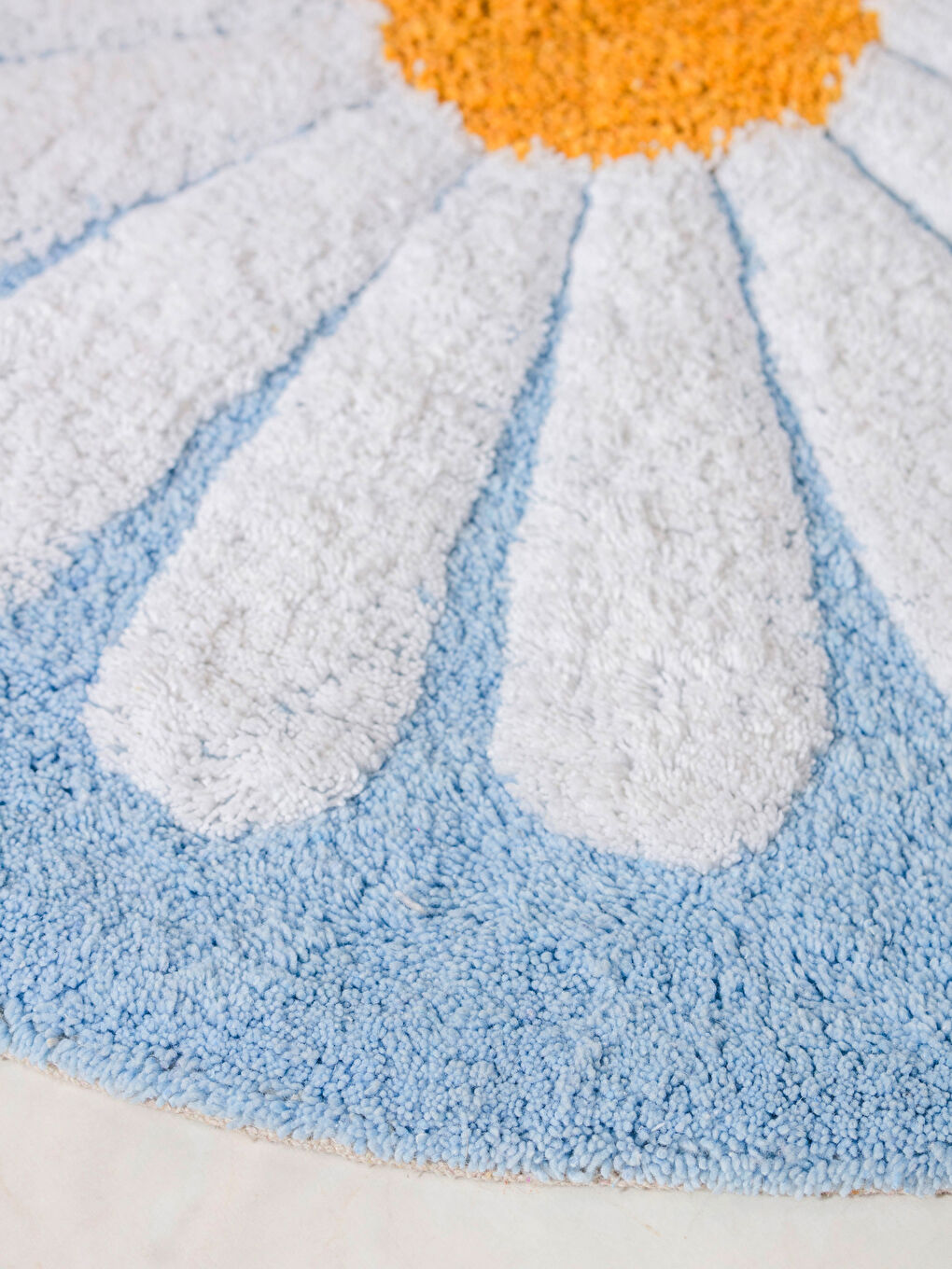 Mavi Çiçek Figürlü Banyo Paspası 60x60 cm-1