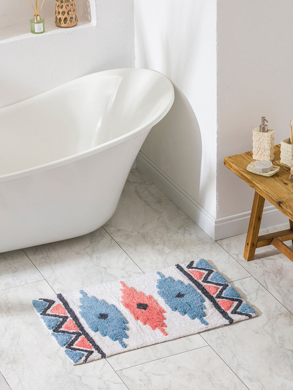 Karışık Desenli Pelüş Banyo Paspası 50x80 cm