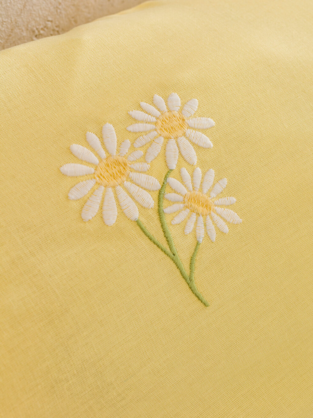 Наволочка с вышивкой «Daisy», упаковка из 2 штук, 50x70 см-2