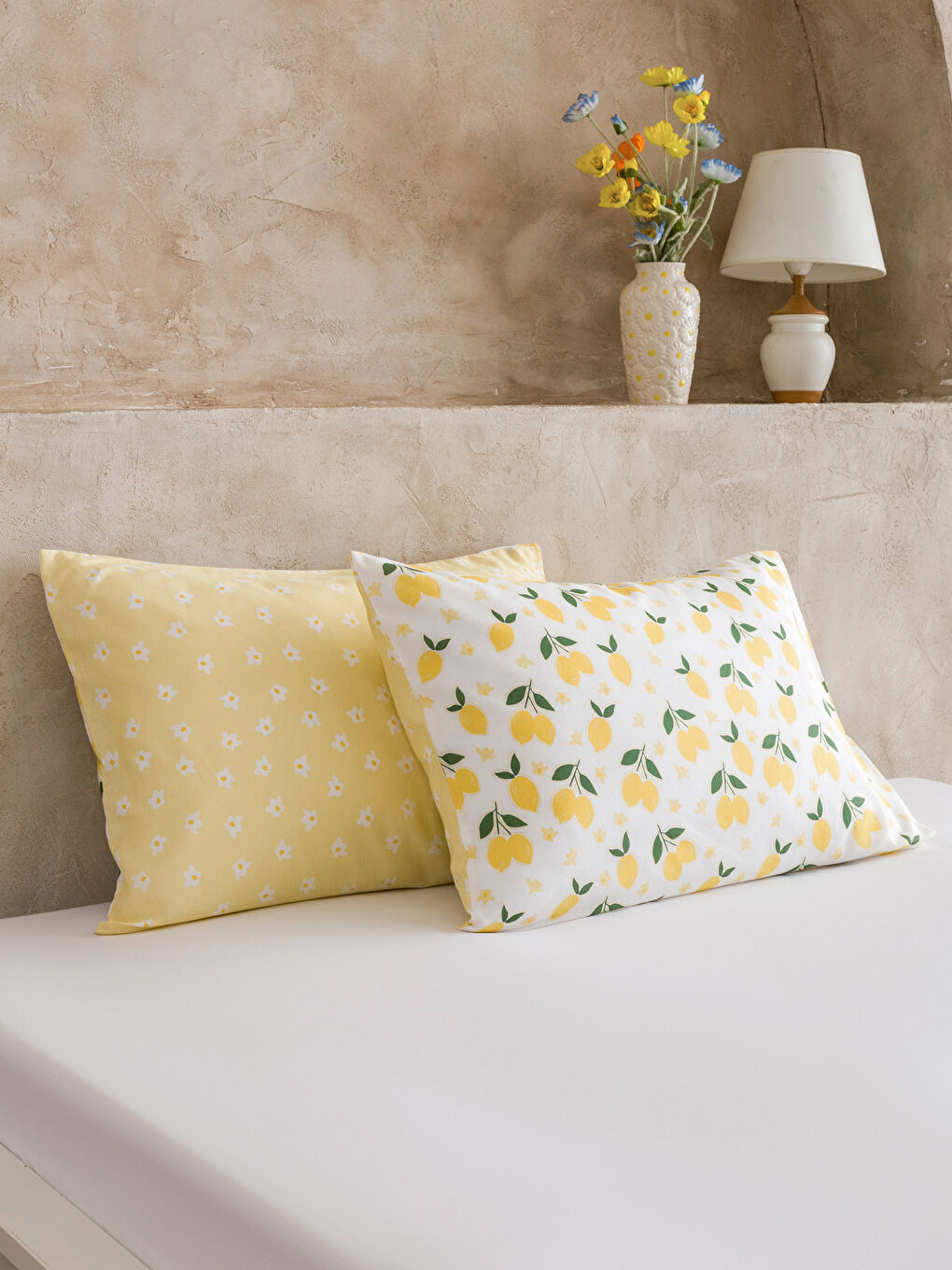 Lemon Print Pillowcases Set of 2, 50x70 cm