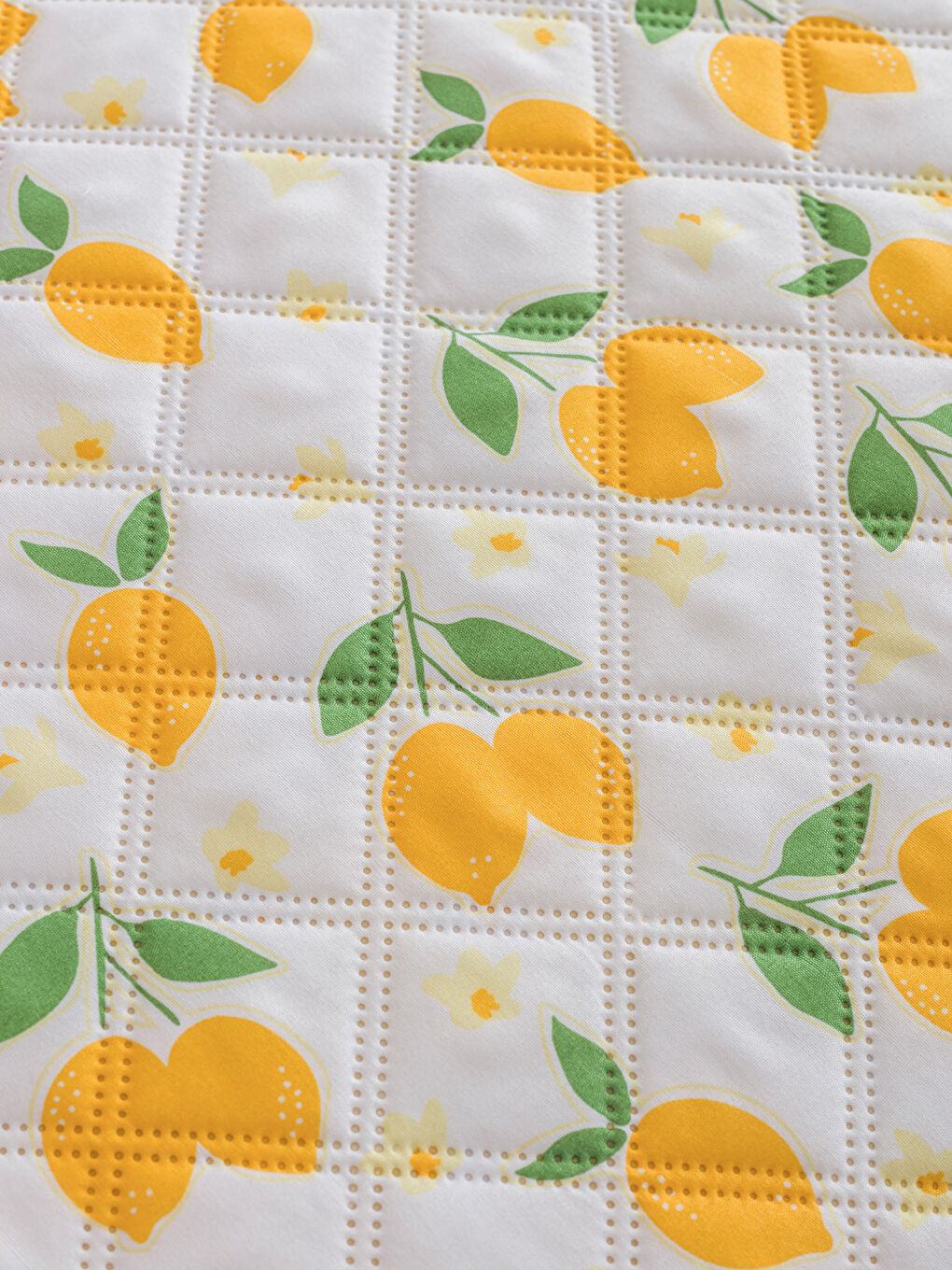 Lemon Print Double Bedspread-3