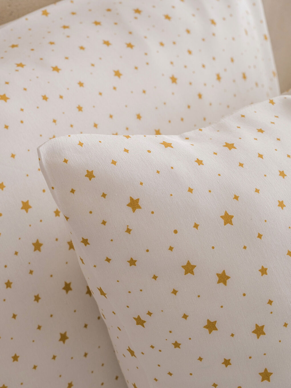 Beyaz Yıldız Desenli Yastık Kılıfı 2'li 50x70 cm-2