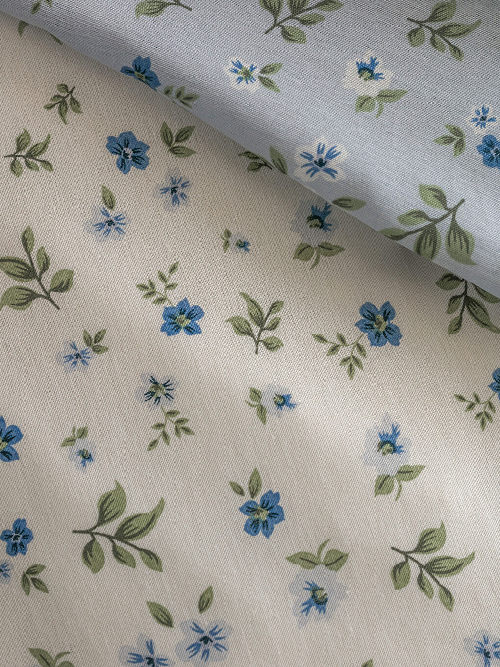 Karışık Çiçek Baskılı Çift Kişilik Nevresim Seti-4