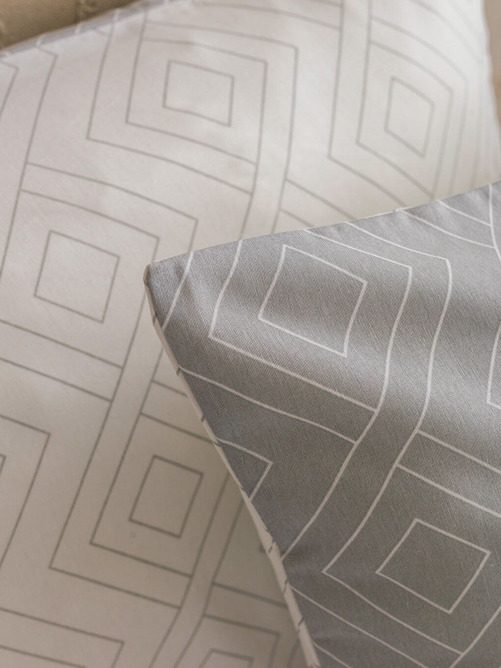 Gri Desenli Yastık Kılıfı 2'li 50x70 cm-2