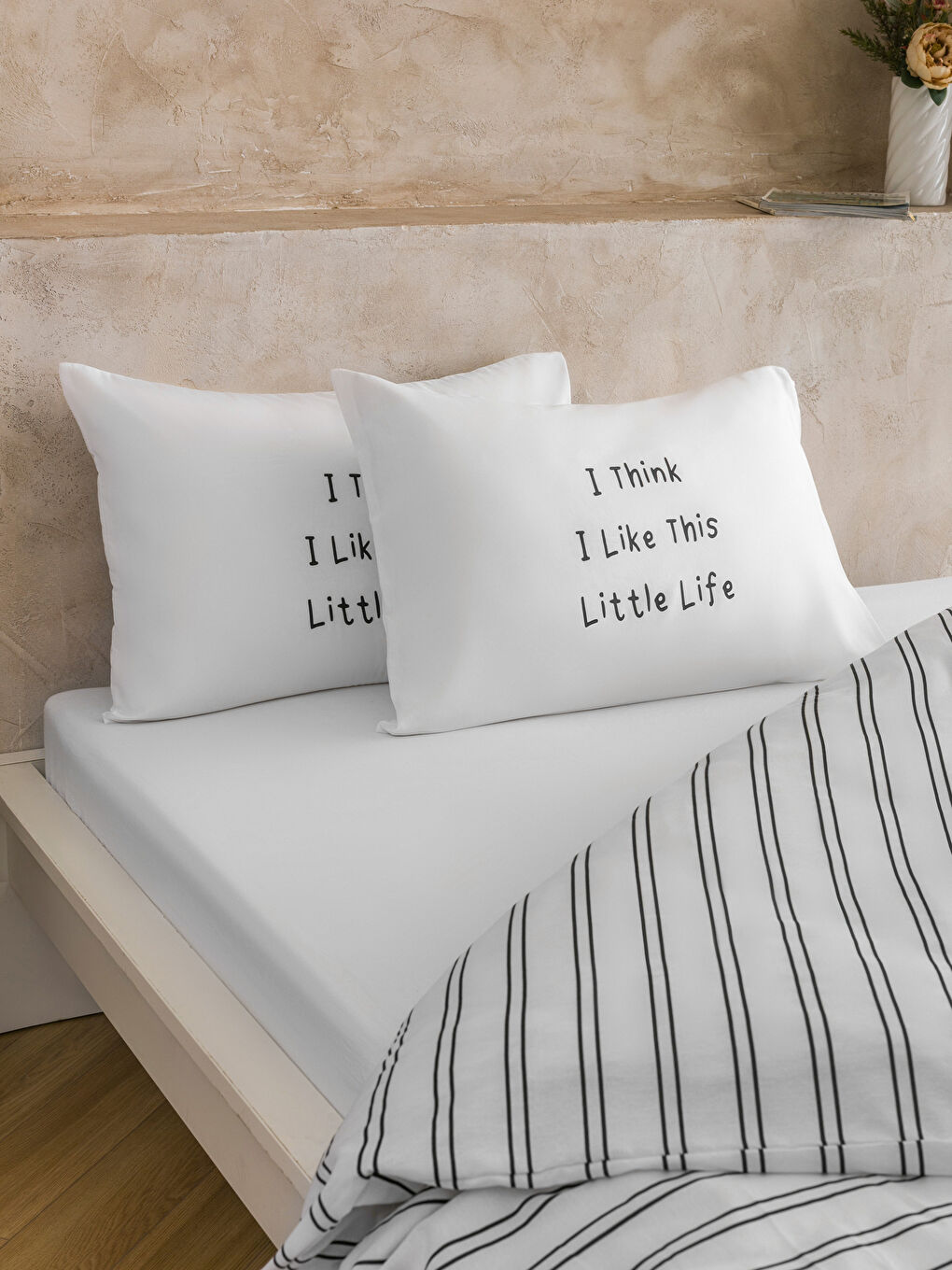 Siyah Çizgili Çift Kişilik Nevresim Seti-2