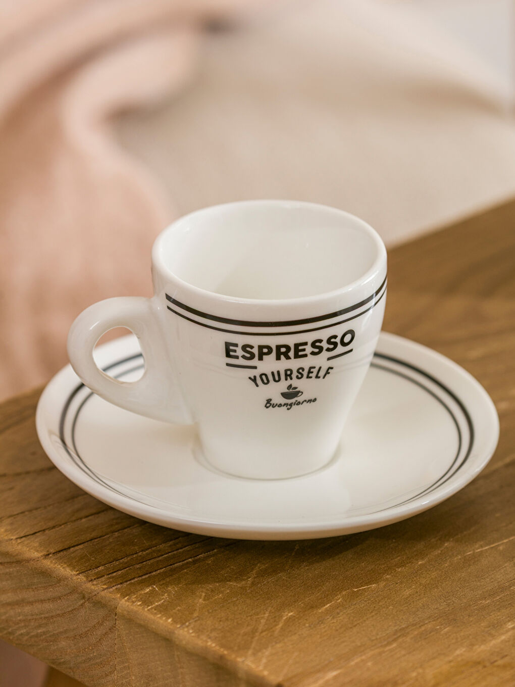 Beyaz Baskılı 2 Kişilik Porselen Kahve Fincan Takımı 90 ml-1