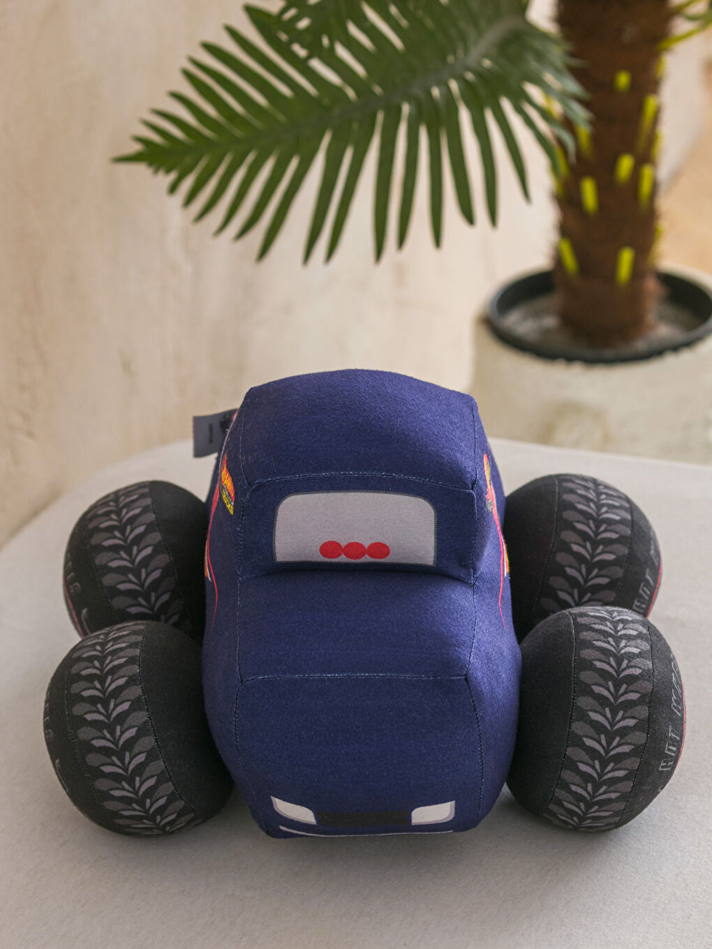 Karışık Araba Figürlü Pelüş Bebek Kırlent 26 cm-2