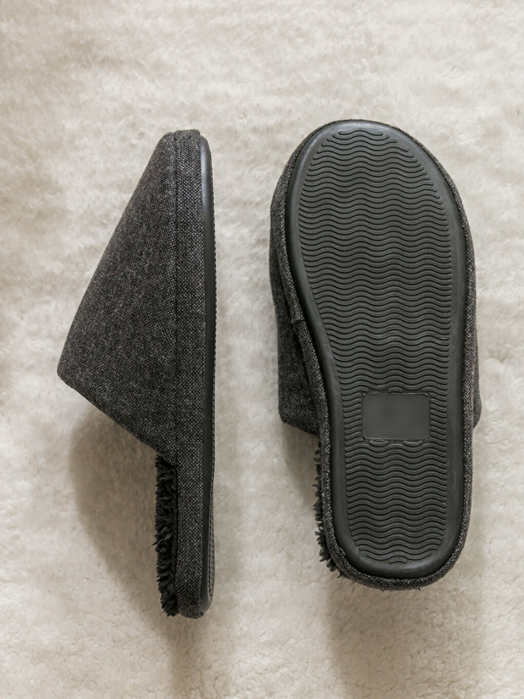Muške plišane papuče: Uživajte u vrhunskom komforu kod kuće.-3