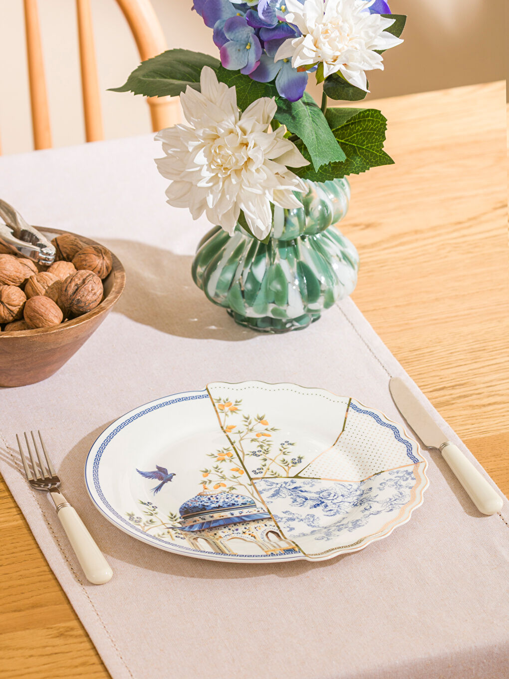 Printed Porcelain Serving Plate 28 cm