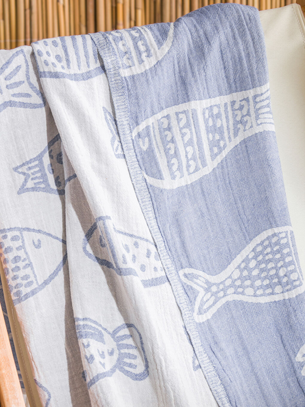 İndigo Balık Baskılı Plaj Havlusu 90x165 cm-1