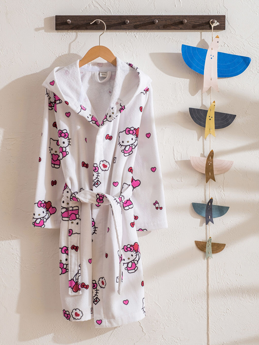 Pembe Hello Kitty Baskılı Kız Çocuk Bornoz 